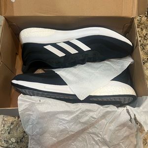 Men’s Adidas sneakers
